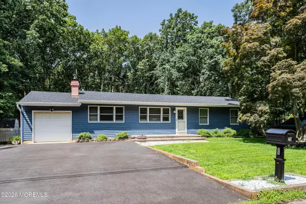 21 Murdock Place, Jackson, NJ 08527