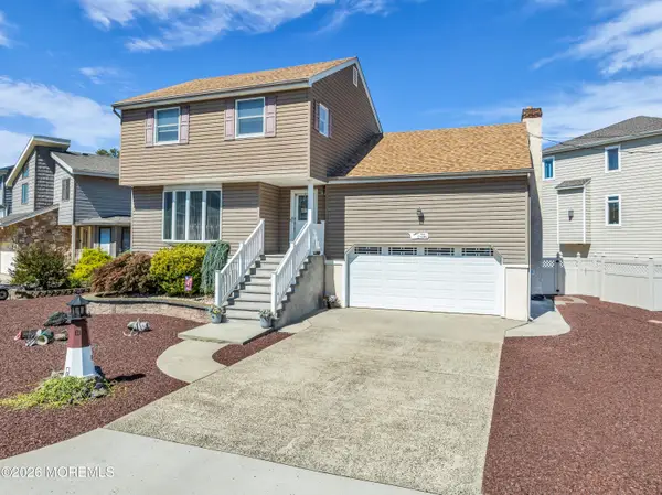 360 Silver Bay Road, Toms River, NJ 08753