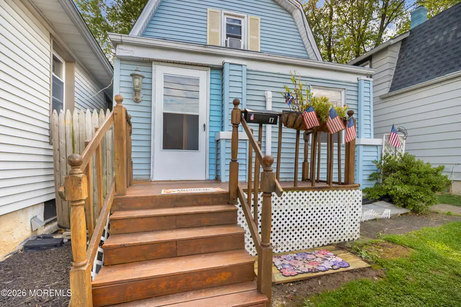 17 Douglas Street, Fords, NJ 08863 - #3