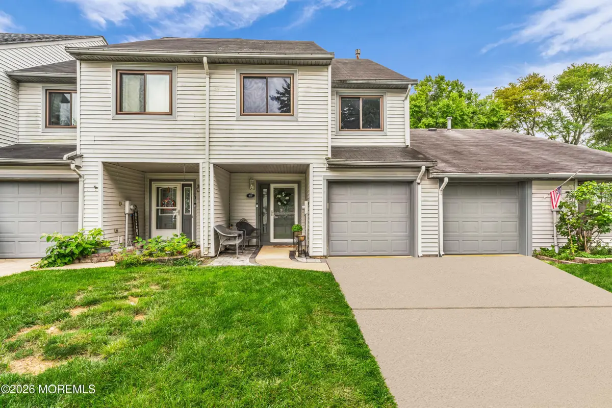 69 Lexington Circle, Matawan, NJ 07747 - #1