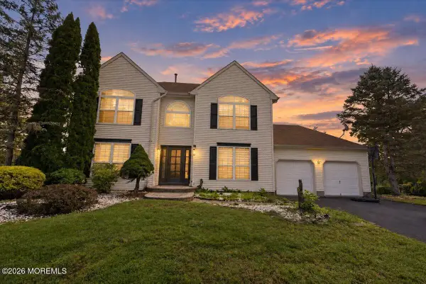 13 Cottonwood Drive, Jackson, NJ 08527