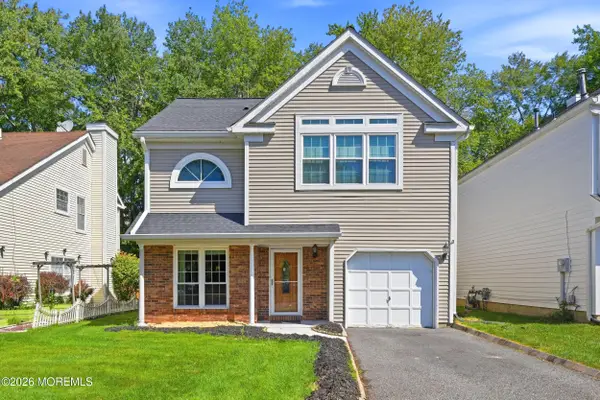 11 Carlisle Court, Old Bridge, NJ 08857