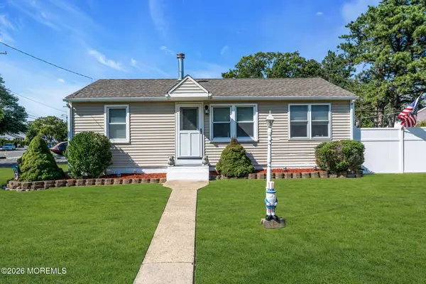 2240 Delaware Avenue, Toms River, NJ 08753