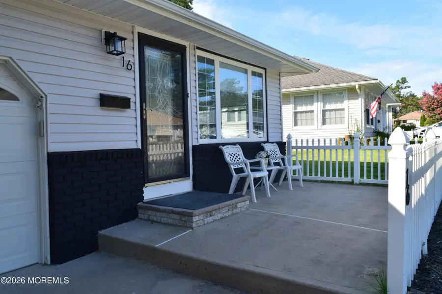 16 Mount Katadin Drive, Toms River, NJ 08753 - #2