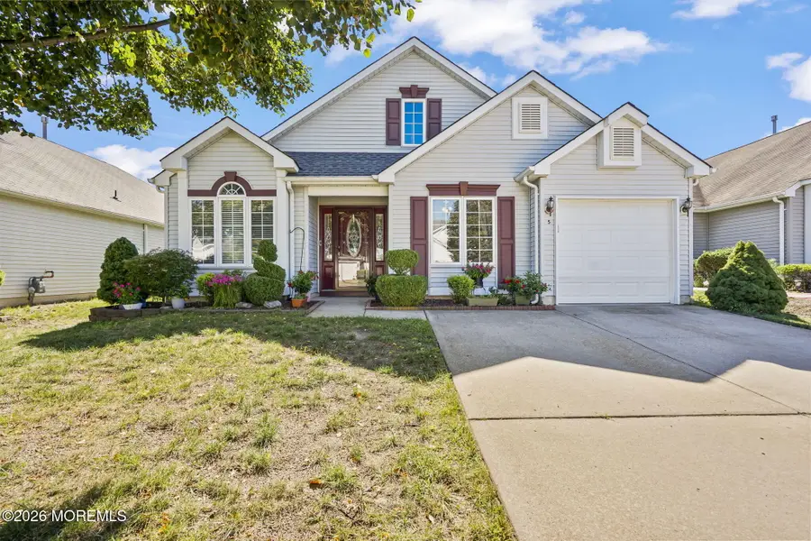5 Grosunor Court, Jackson, NJ 08527 - #2