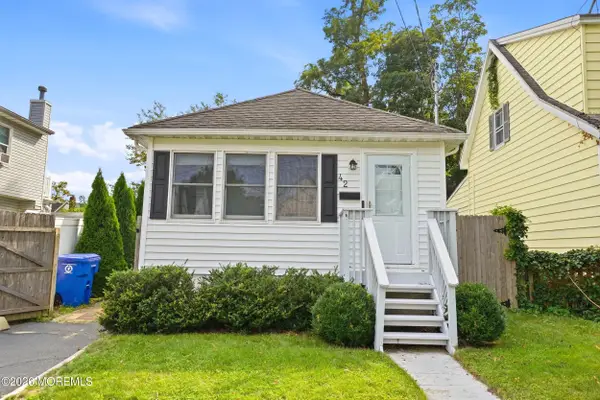42 Center Avenue, Leonardo, NJ 07737