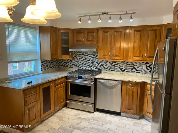 157 Manor Drive, Red Bank, NJ 07701