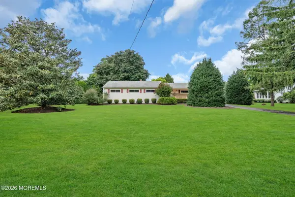 27 Wyckham Road, Tinton Falls, NJ 07724