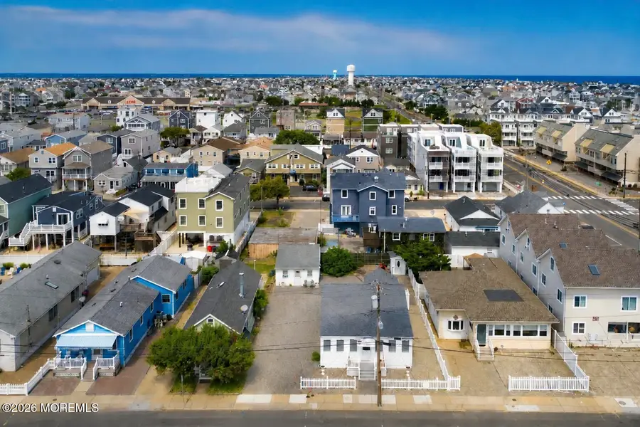212 Carteret Avenue, Seaside Heights, NJ 08751 - #3