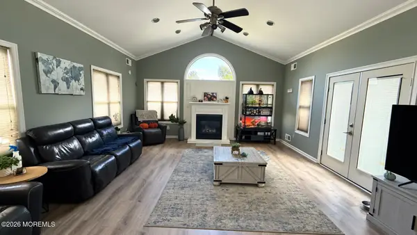 19 Barton Road, Old Bridge, NJ 08857