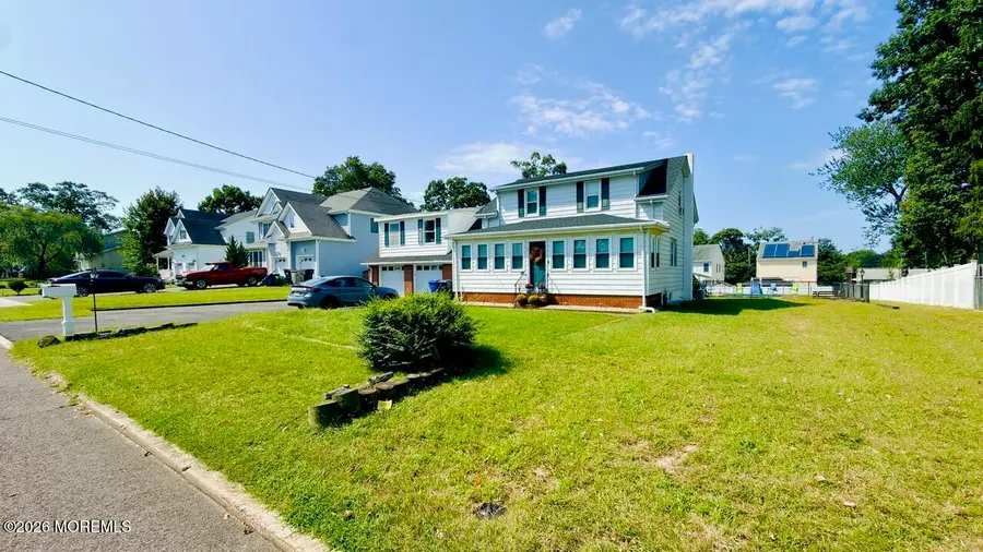 520 Parkwood Avenue, Toms River, NJ 08753 - #3