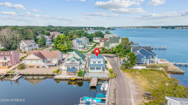 1 Tudor Avenue, Pine Beach, NJ 08741