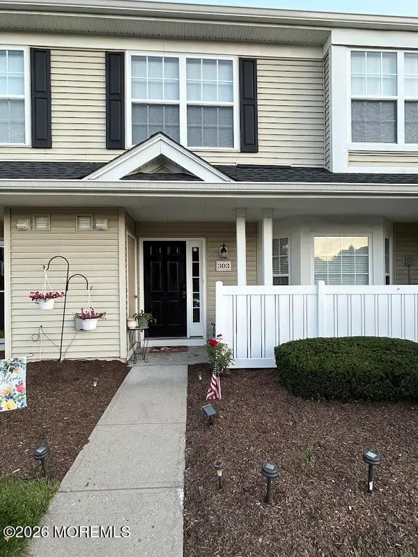 303 Brookfield Drive #303, Jackson, NJ 08527