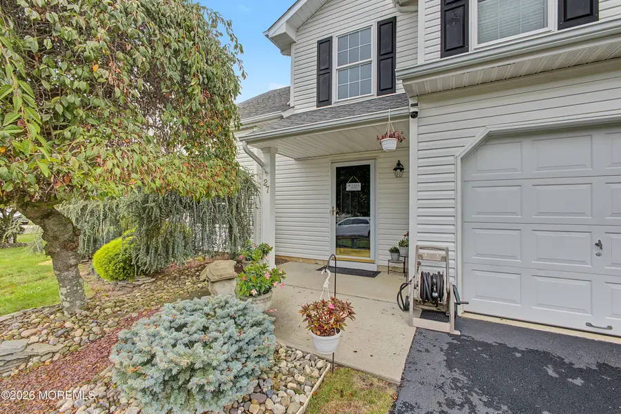 27 Silverbrooke Circle, Howell, NJ 07731 - #2