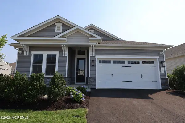 6 Hydrangea Drive, Manalapan, NJ 07726
