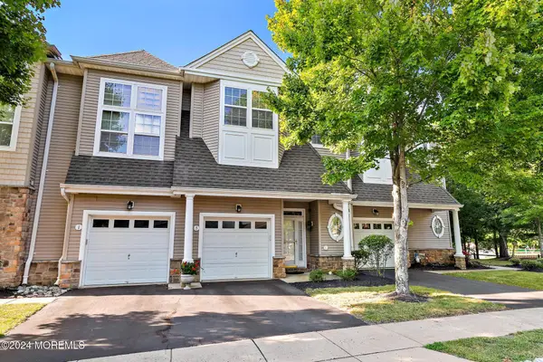 5 Ocean Breeze Court, Manahawkin, NJ 08050