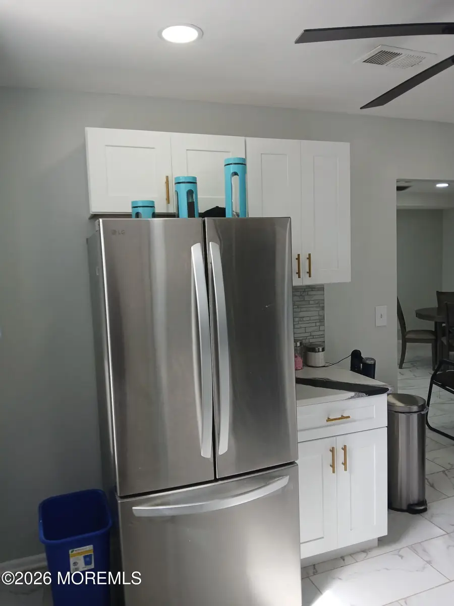 274 College Drive, Edison, NJ 08817 - #3