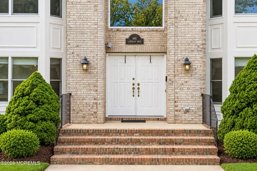1 Launcelot Lane, Jamesburg, NJ 08831 - #2