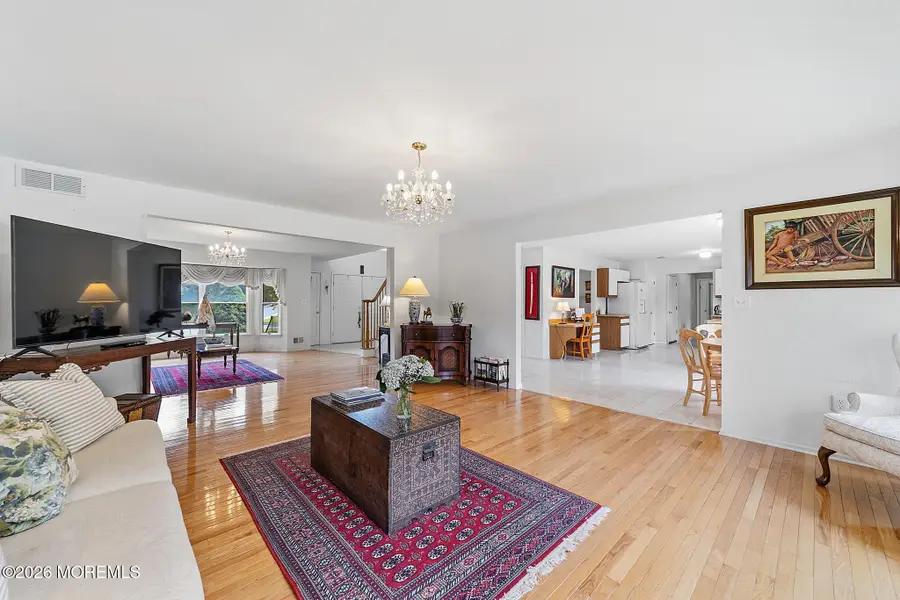 1 Launcelot Lane, Jamesburg, NJ 08831 - #3