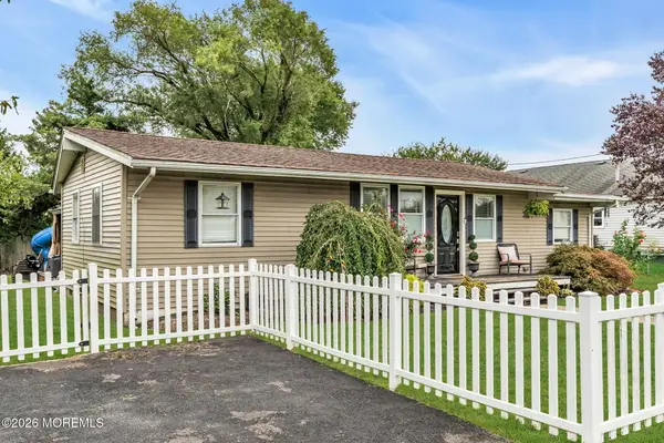 655 Ellicott Avenue, Toms River, NJ 08753