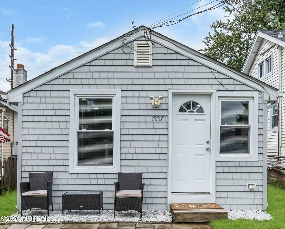 337 Shoreland Circle, Laurence Harbor, NJ 08879 - #1