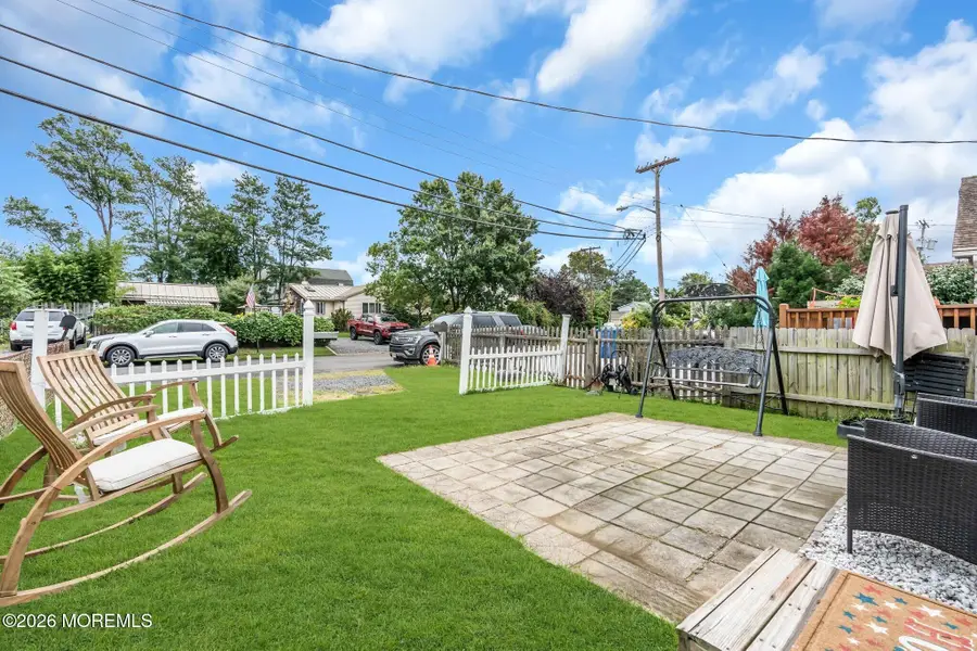 337 Shoreland Circle, Laurence Harbor, NJ 08879 - #3