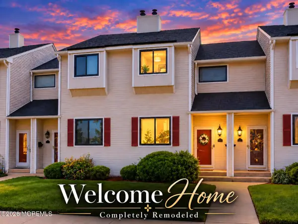 565 Clubhouse Drive, Middletown, NJ 07748