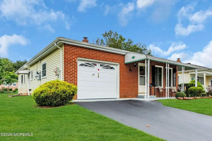139 Bonaire Drive, Toms River, NJ 08757 - #2