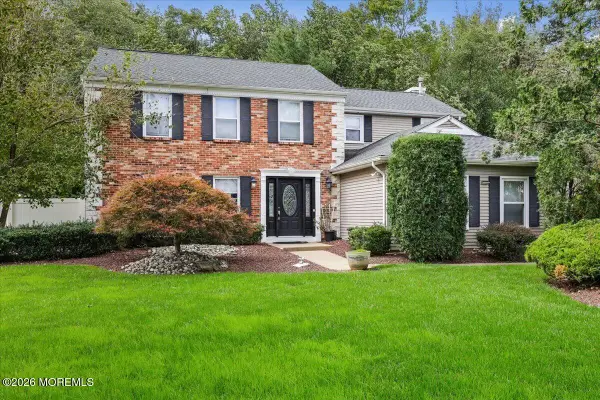 1 Salem Lane, Manalapan, NJ 07726