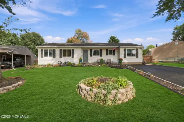 3 Cornell Road, Old Bridge, NJ 08857