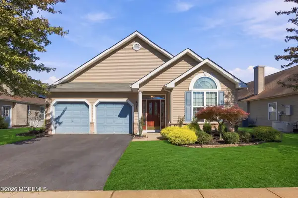 10 Woodview Drive, Manchester, NJ 08759