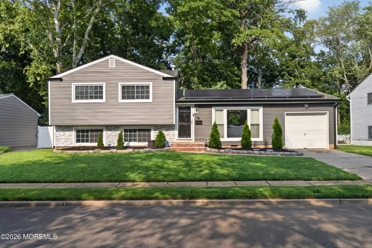 62 Annapolis Drive, Hazlet, NJ 07730 - #1