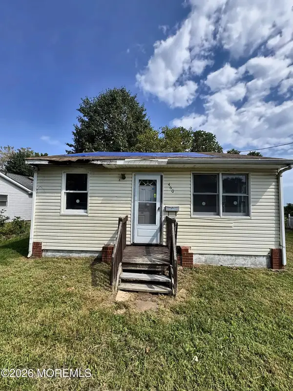 460 Netherwood Drive, Keyport, NJ 07735