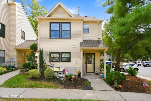 75 Whispering Oaks Way, Jackson, NJ 08527