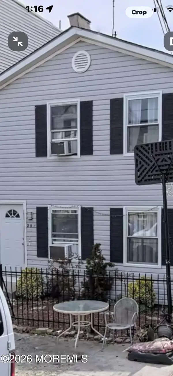 258 Arlington Avenue, Jersey City, NJ 07305