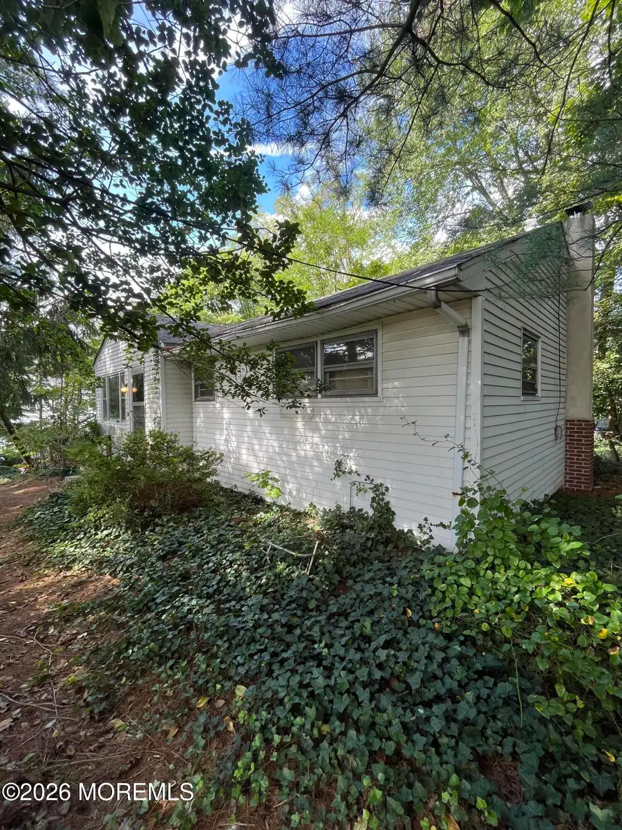 1009 Memorial Parkway Avenue, Atlantic Highlands, NJ 07716 - #2