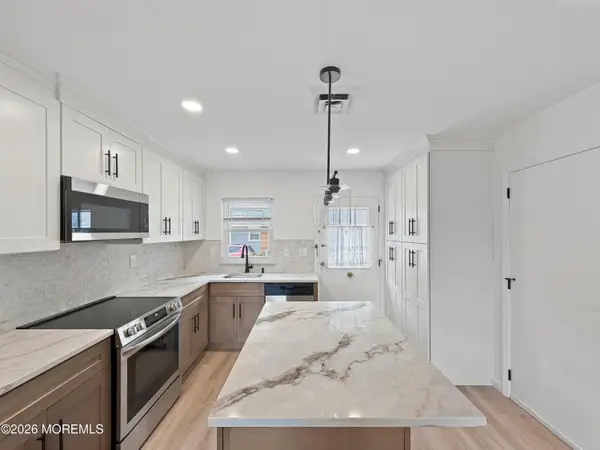 569A Sheffield Court, Lakewood, NJ 08701