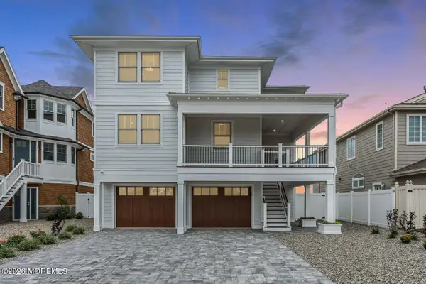 151 Pershing Boulevard, Lavallette, NJ 08735