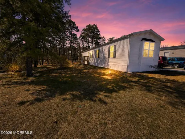 65 Woodchuck Parkway, Barnegat, NJ 08005