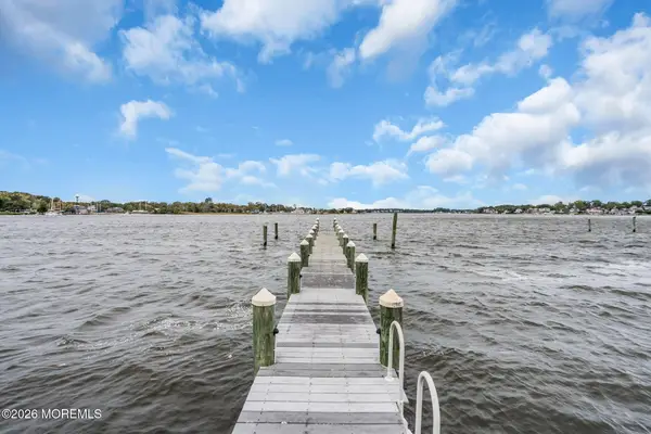 42 Cove Road, Bayville, NJ 08721