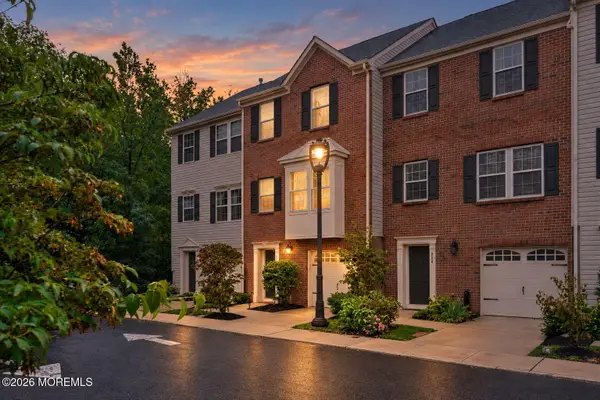 305 Zilinski Drive, Middletown, NJ 07718