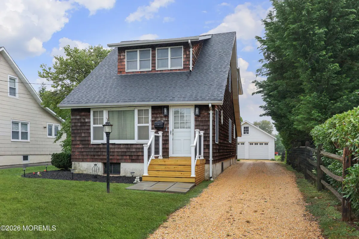 10 Broadway, Belford, NJ 07718 - #1