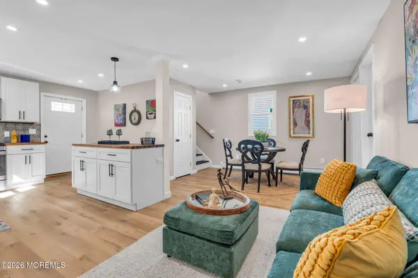 282 Carr Avenue, Keansburg, NJ 07734