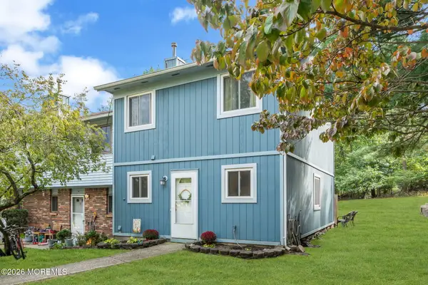12 Alec Drive, Howell, NJ 07731