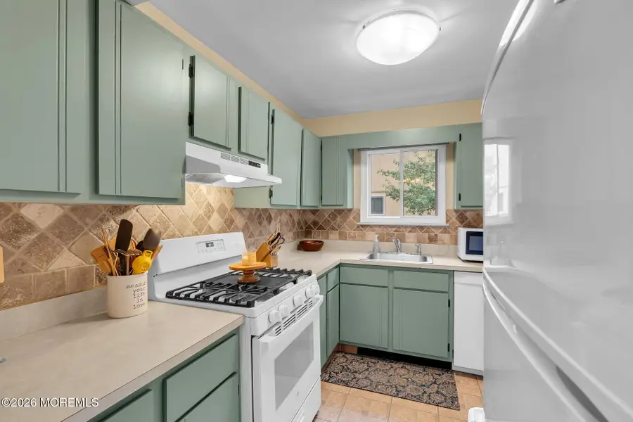 12 Alec Drive, Howell, NJ 07731 - #3