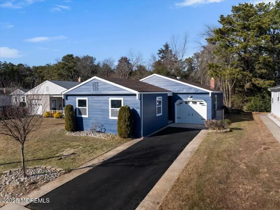 52 Santiago Court, Toms River, NJ 08757 - #3