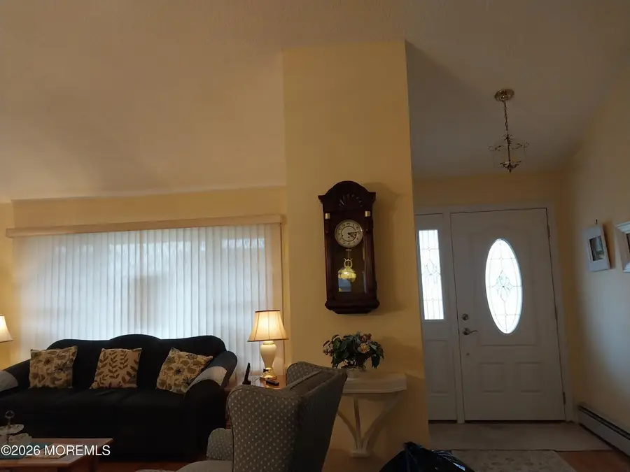 6 Sandhurst Court, Toms River, NJ 08757 - #2