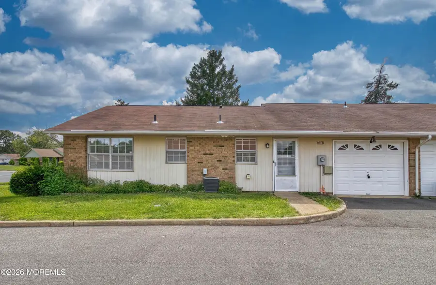 32D Yorkshire Court #D, Manchester, NJ 08759 - #3