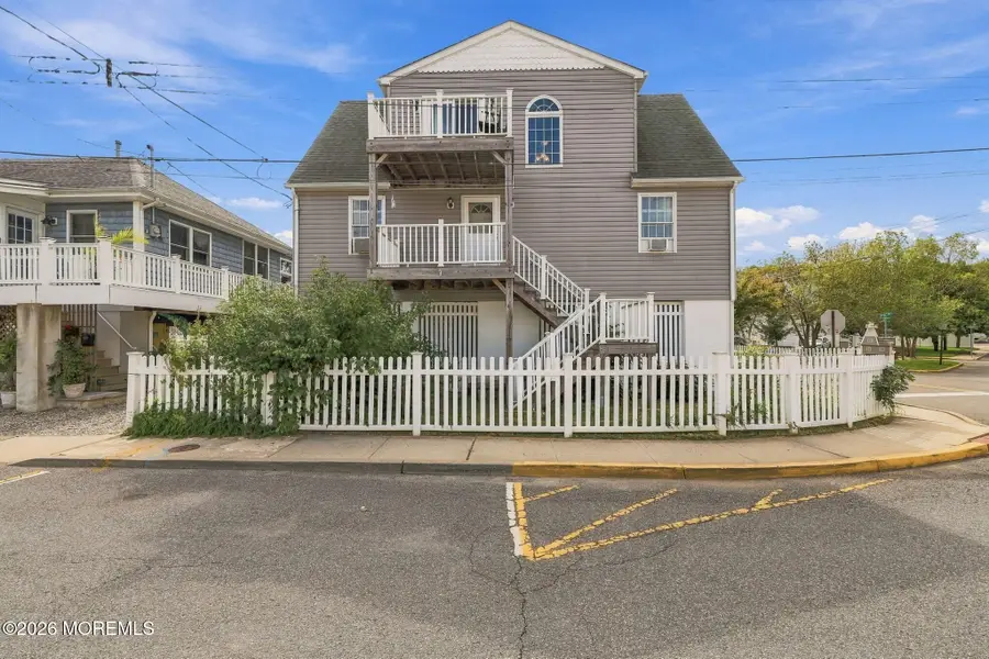 25 Jackson Street, Highlands, NJ 07732 - #2