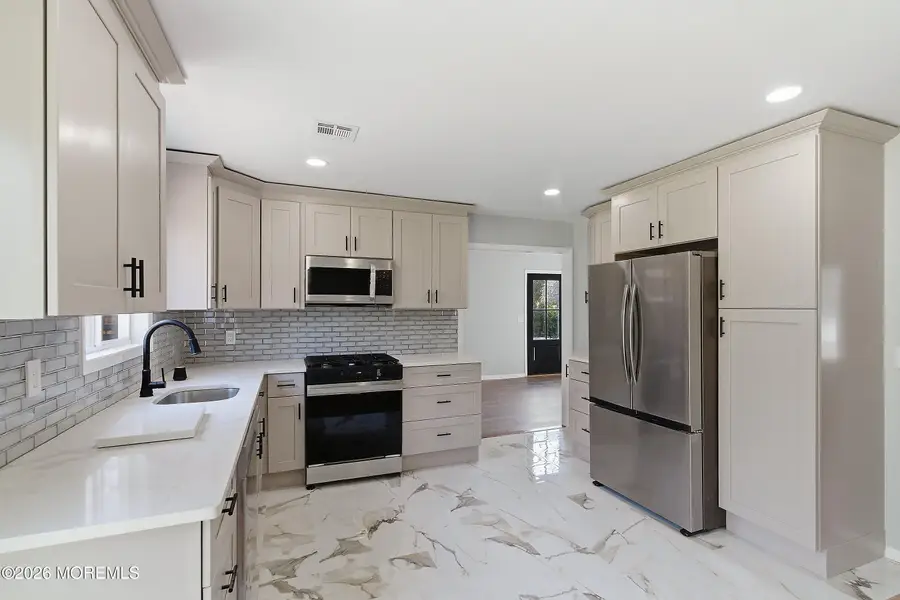 39 Blue Jay Drive, Toms River, NJ 08755 - #2